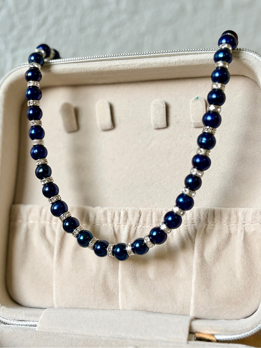 Beautiful Danbury Mint Moonlight Kiss Black Pearl Necklace.